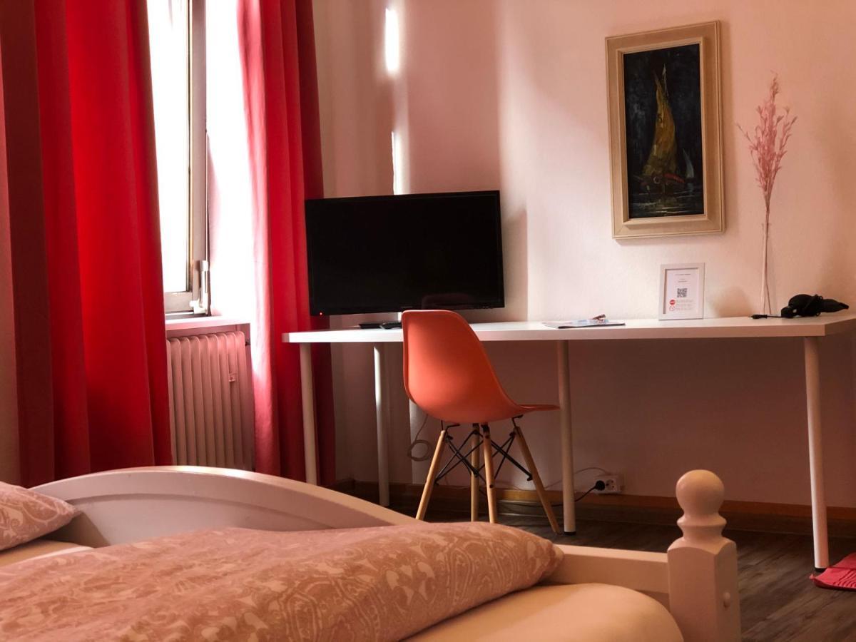 Pension Stadtmitte Garni Karlsruhe Buitenkant foto