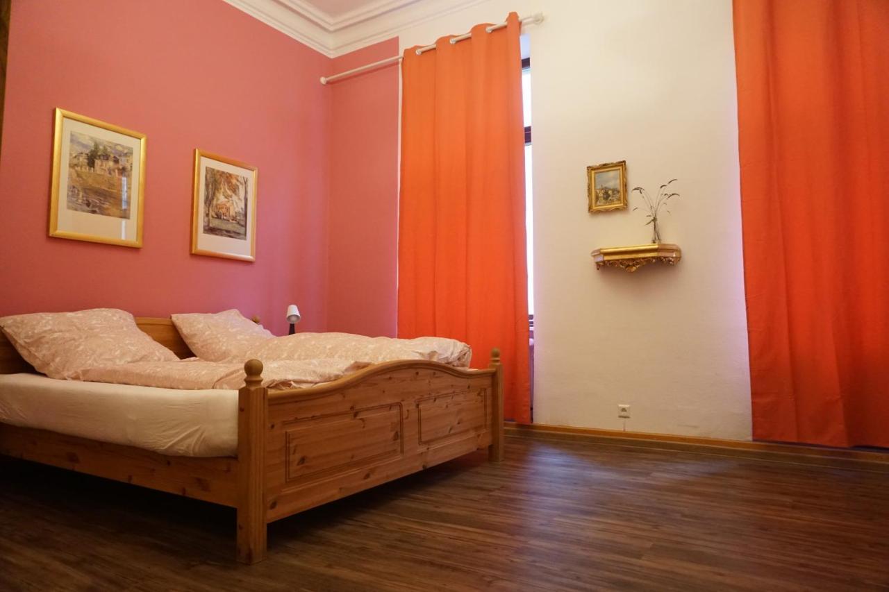 Pension Stadtmitte Garni Karlsruhe Buitenkant foto