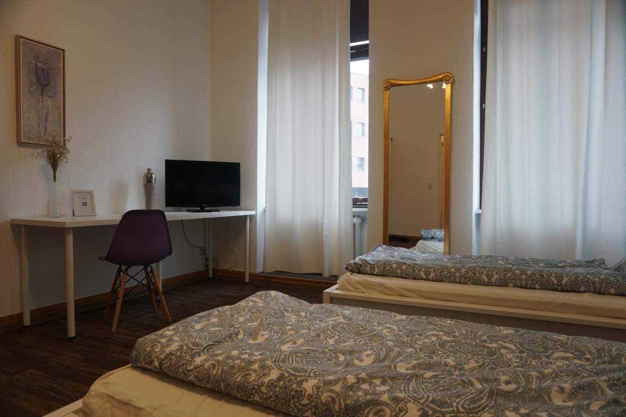 Pension Stadtmitte Garni Karlsruhe Buitenkant foto